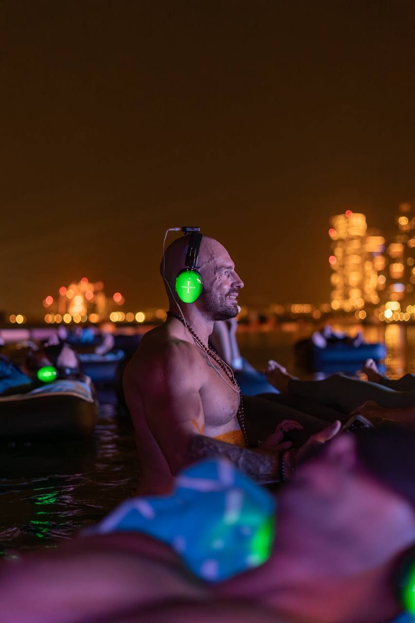 Ash Edelman, group breathwork session